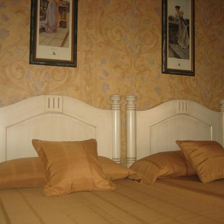 Hotel Santiago 베나벤테 외부 사진