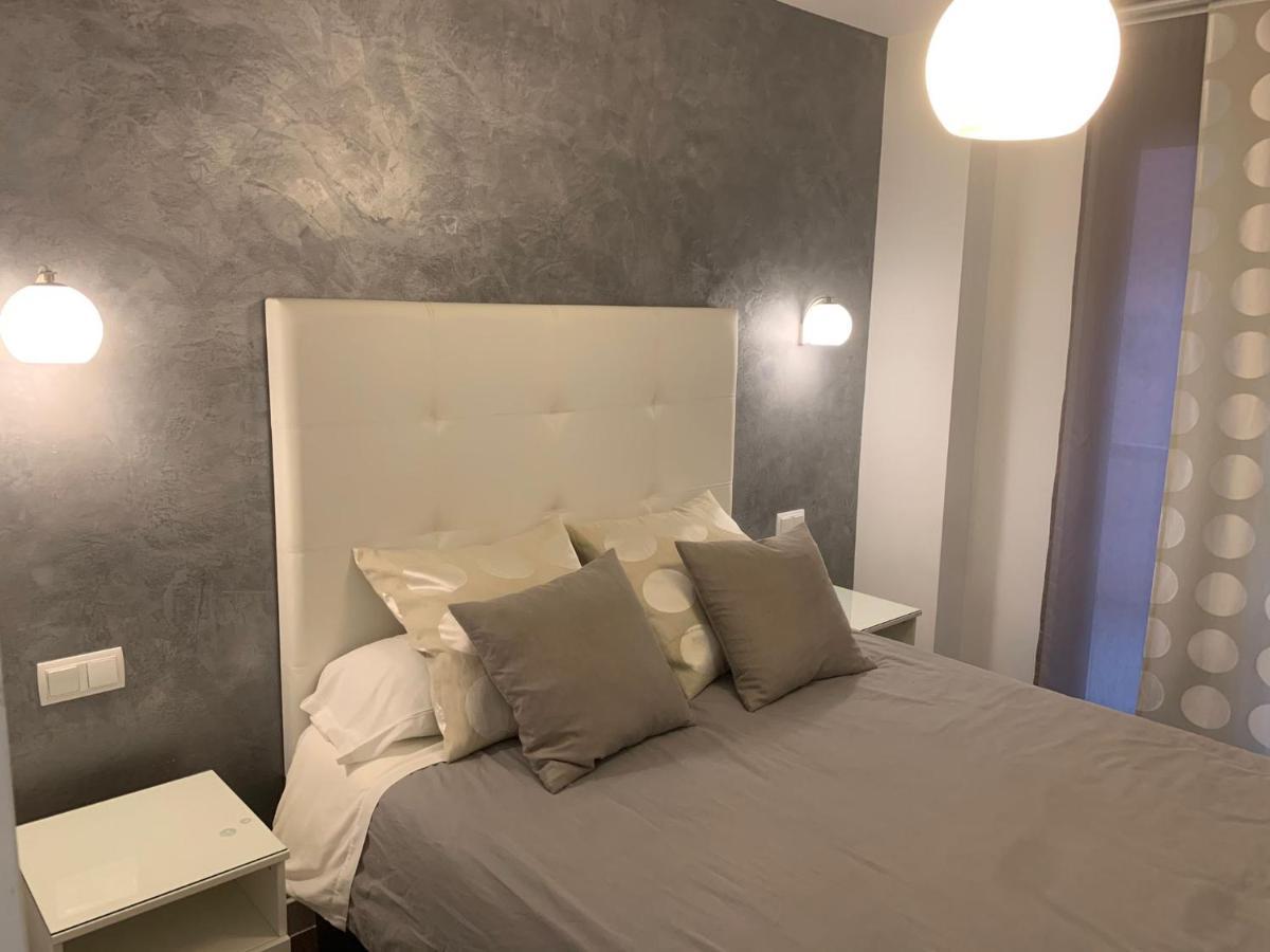 Hotel Santiago 베나벤테 외부 사진