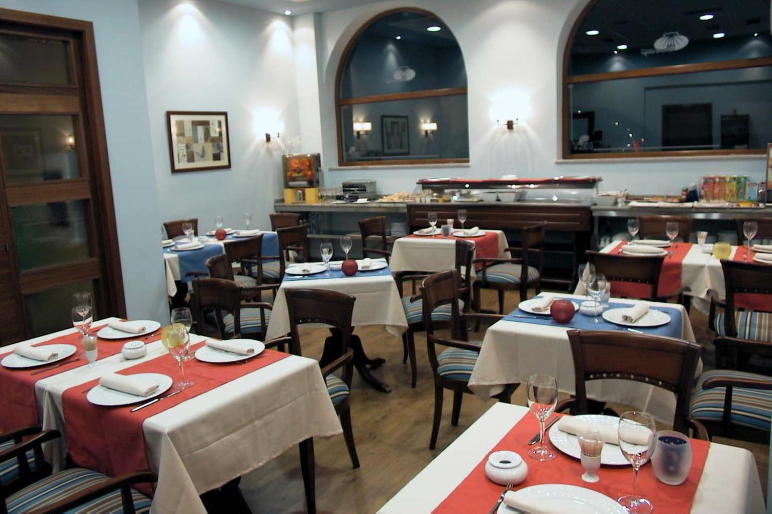 Hotel Santiago 베나벤테 외부 사진