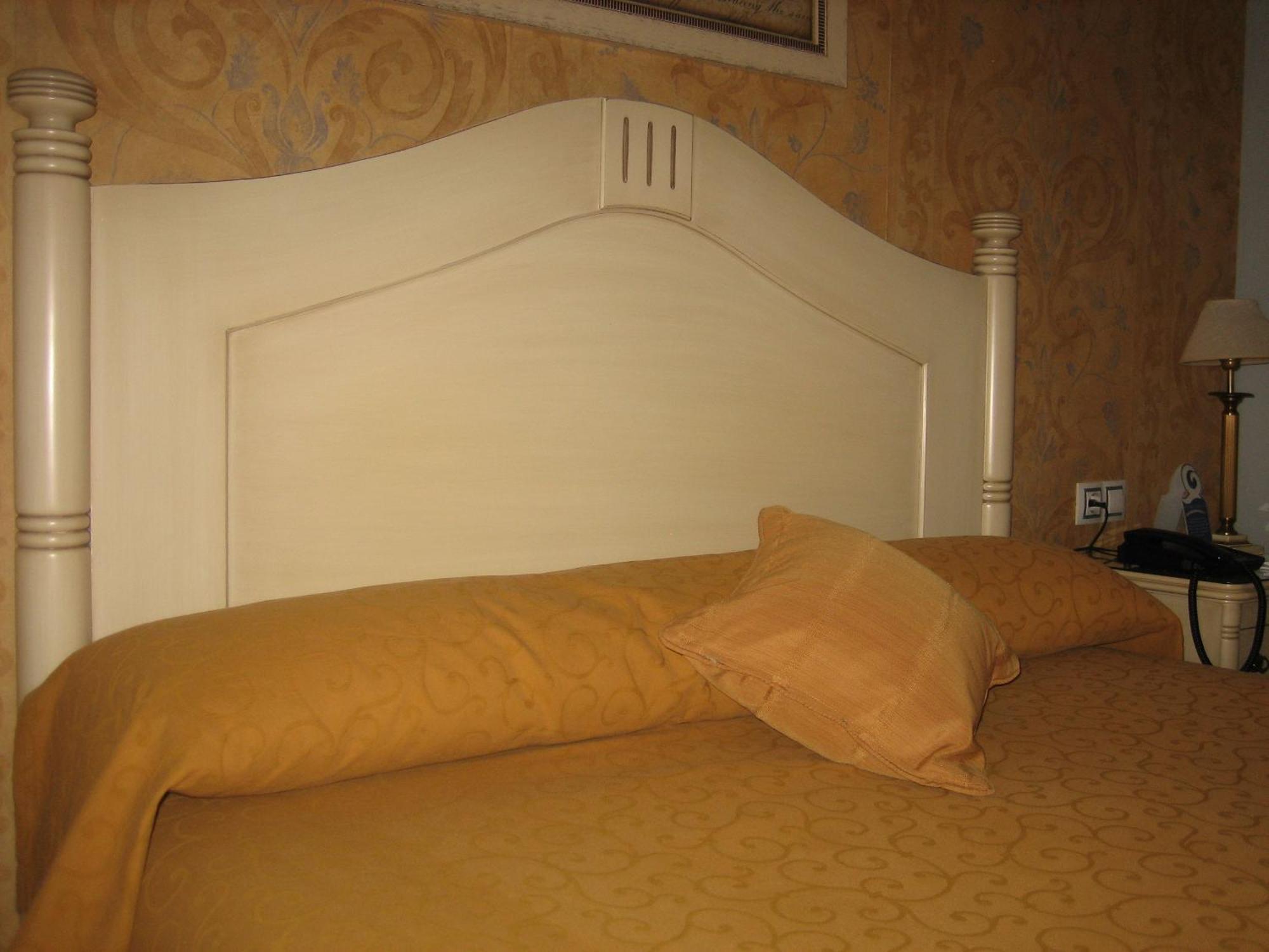 Hotel Santiago 베나벤테 외부 사진