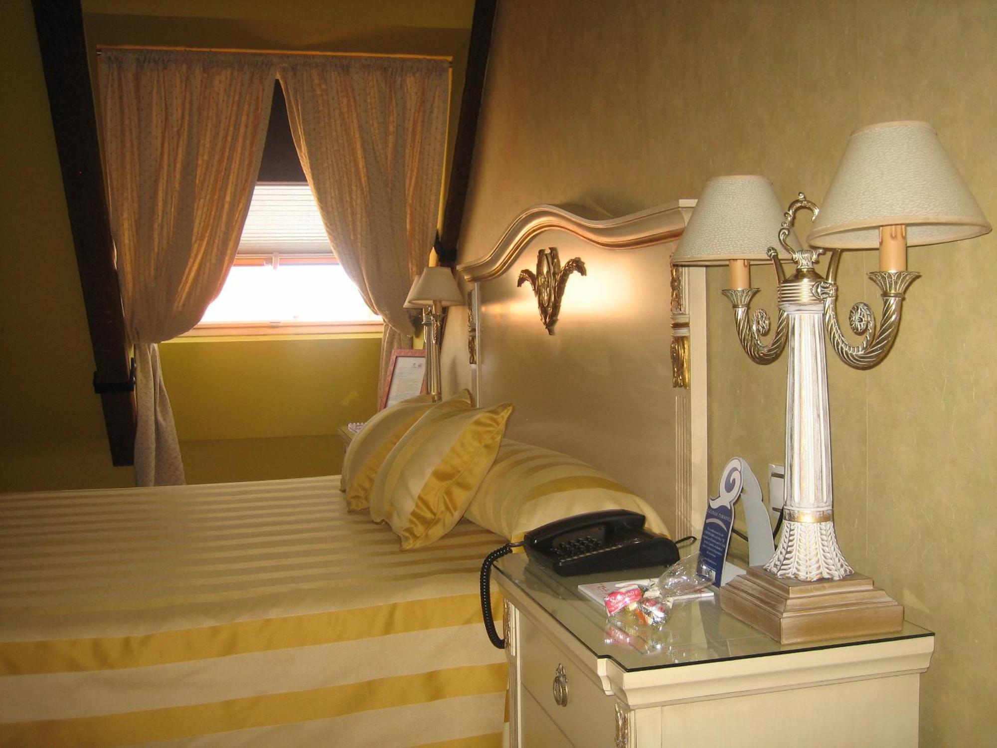 Hotel Santiago 베나벤테 외부 사진